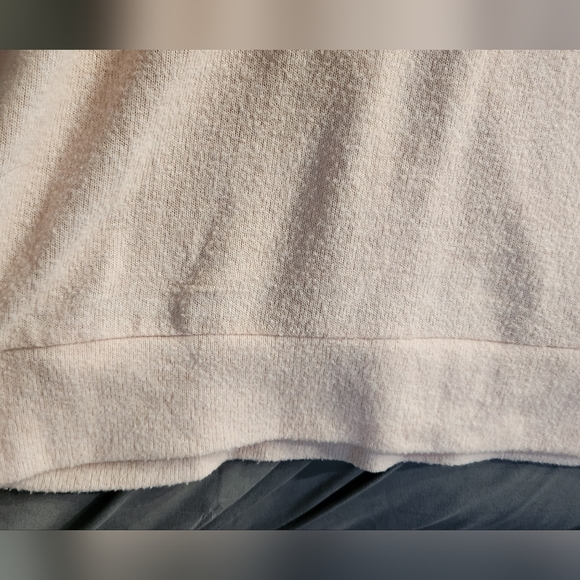 Light Pink Sweater Torrid Size 2 - Picture 7 of 8